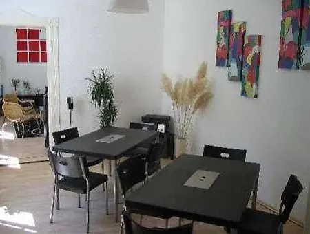 Πανσιόν Domotel Λειψία